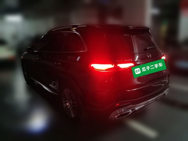 Mercedes-Benz GLC 2023, 21500 км, за 46406 USD