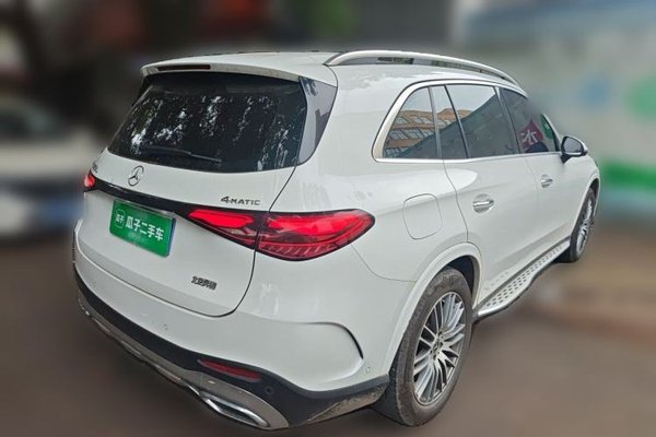 Mercedes-Benz GLC 2023, 44900 км, за 40751 USD