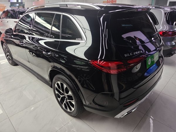Mercedes-Benz GLC 2024, 17900 км, за 44889 USD