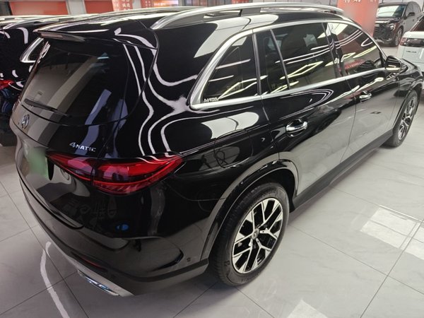 Mercedes-Benz GLC 2024, 17900 км, за 44889 USD - фото 6