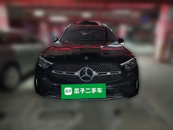 Mercedes-Benz GLC 2024, 51200 км, за 48764 USD