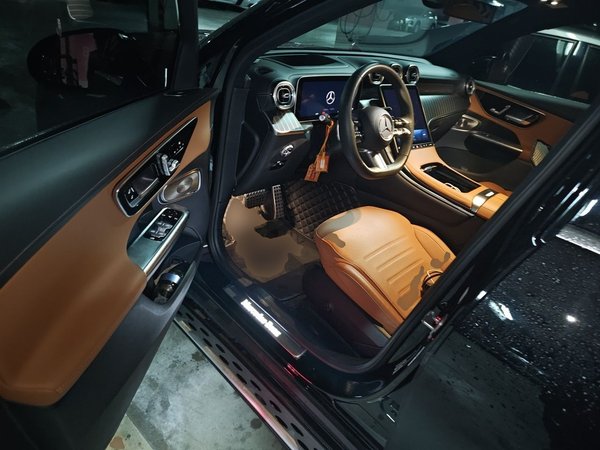 Mercedes-Benz GLC 2024, 51200 км, за 48764 USD - фото 13