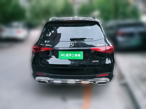 Mercedes-Benz GLC 2024, 8100 км, за 48604 USD