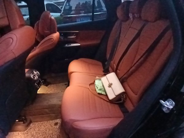 Mercedes-Benz GLC 2024, 8100 км, за 48604 USD - фото 18