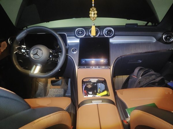 Mercedes-Benz GLC 2024, 8500 км, за 44192 USD - фото 10