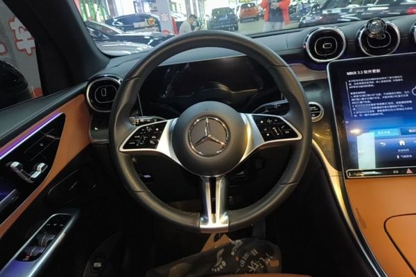 Mercedes-Benz GLC 2025, 18900 км, за 43011 USD - фото 8