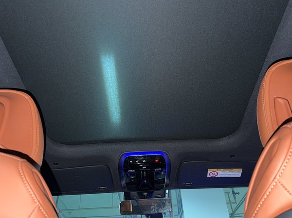 Mercedes-Benz GLC 2025, 9900 км, за 52010 USD - фото 26