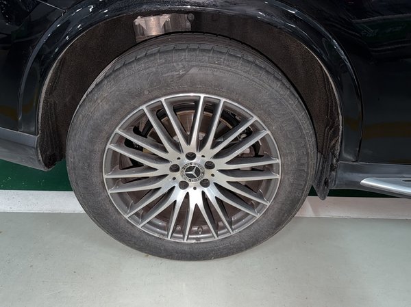 Mercedes-Benz GLC 2025, 9900 км, за 52010 USD - фото 9