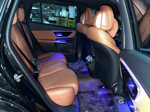 Mercedes-Benz GLC 2025, 9900 км, за 52010 USD - фото 29