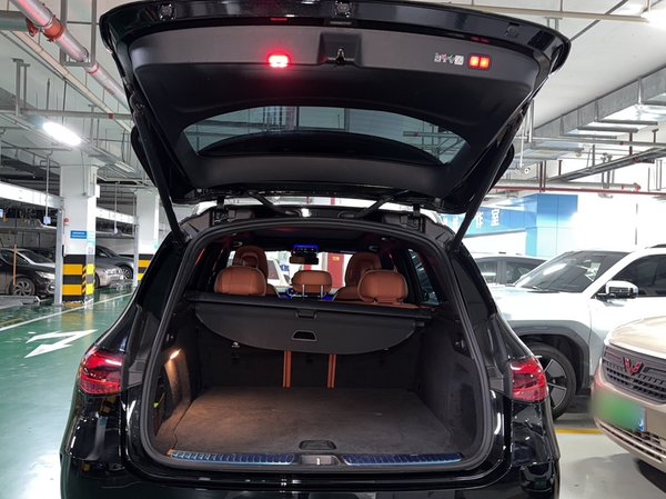 Mercedes-Benz GLC 2025, 9900 км, за 52010 USD - фото 19