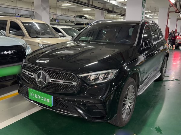 Mercedes-Benz GLC 2025, 9900 км, за 52010 USD