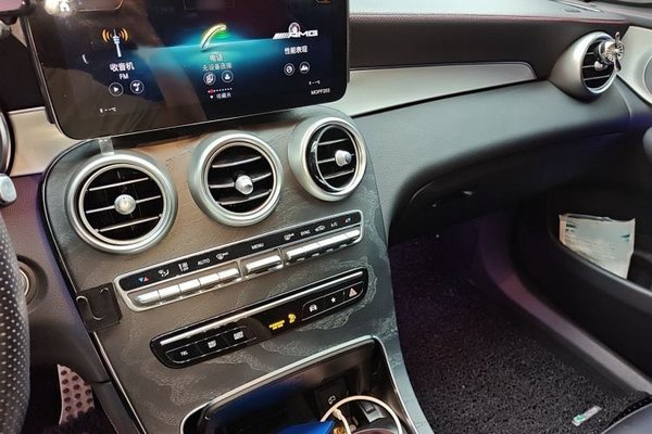 Mercedes-Benz GLC AMG 2020, 47800 км, за 39575 USD - фото 12