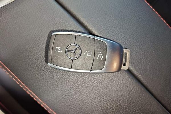 Mercedes-Benz GLC AMG 2020, 47800 км, за 39575 USD - фото 17