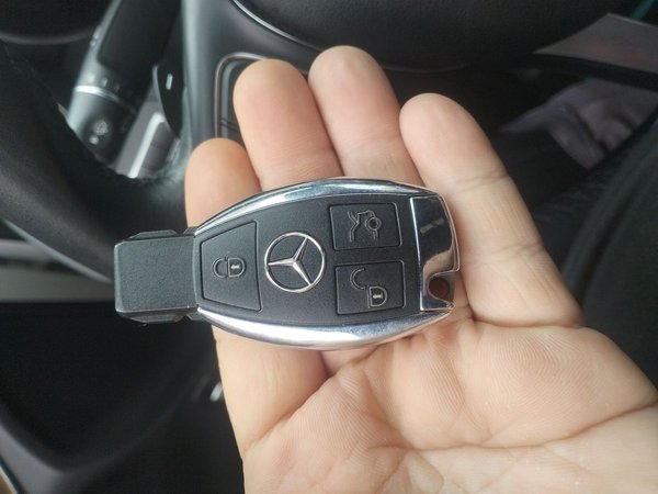 Mercedes-Benz GLC Coupe 2017, 48200 км, за 21073 USD - фото 9