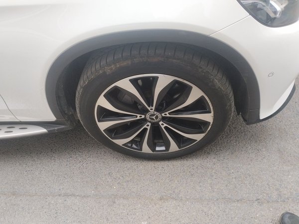 Mercedes-Benz GLC Coupe 2017, 48200 км, за 21073 USD - фото 8