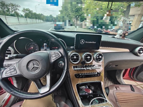 Mercedes-Benz GLC Coupe 2019, 63900 км, за 20601 USD - фото 6