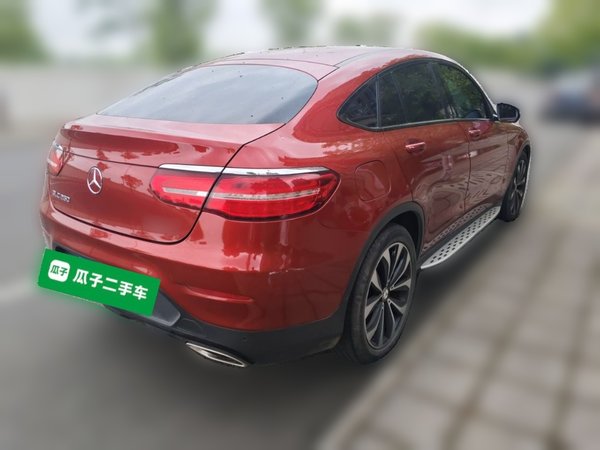 Mercedes-Benz GLC Coupe 2019, 63900 км, за 20601 USD