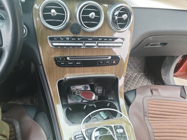 Mercedes-Benz GLC Coupe 2019, 63900 км, за 20601 USD - фото 10