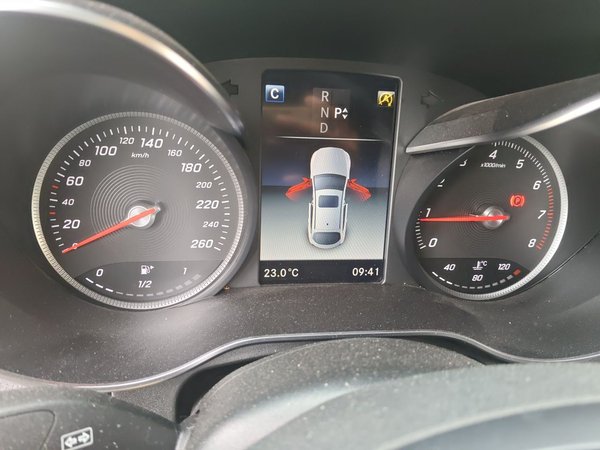 Mercedes-Benz GLC Coupe 2019, 63900 км, за 20601 USD - фото 8