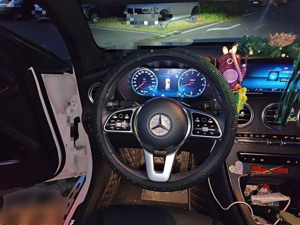 Mercedes-Benz GLC Coupe 2022, 23400 км, за 35812 USD - фото 11