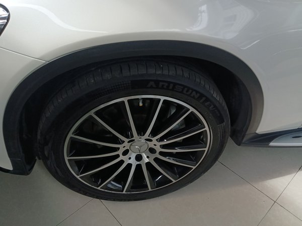 Mercedes-Benz GLC Coupe AMG 2017, 106800 км, за 28946 USD - фото 9