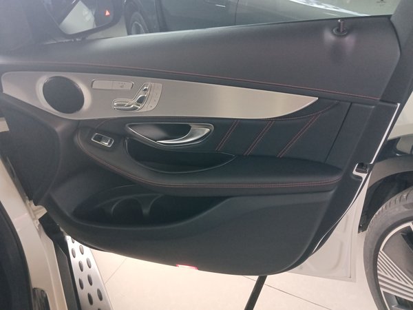 Mercedes-Benz GLC Coupe AMG 2017, 106800 км, за 28946 USD - фото 24