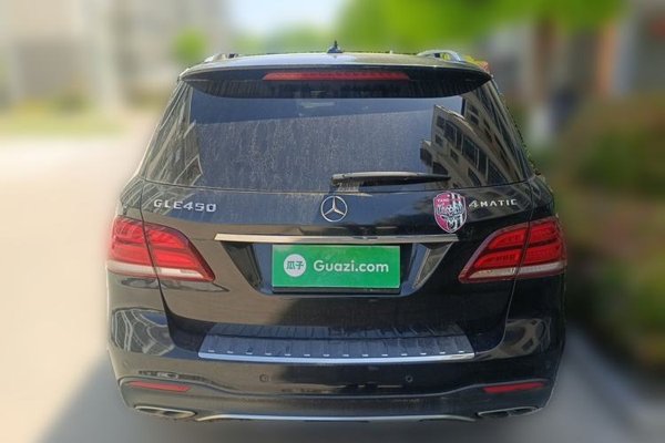 Mercedes-Benz GLE 2016, 128200 км, за 25853 USD