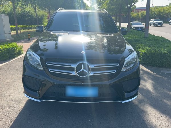 Mercedes-Benz GLE 2017, 183800 км, за 25874 USD