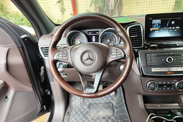 Mercedes-Benz GLE 2018, 158100 км, за 24862 USD - фото 19