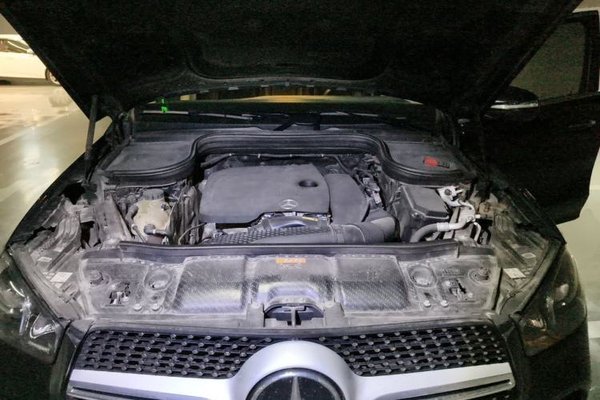 Mercedes-Benz GLE 2020, 81800 км, за 49797 USD - фото 21