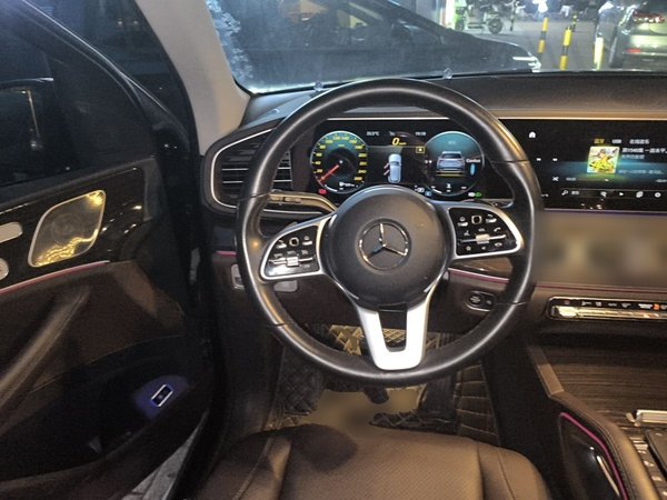 Mercedes-Benz GLE 2021, 72000 км, за 51701 USD - фото 11