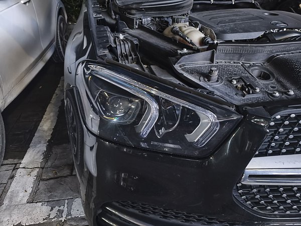 Mercedes-Benz GLE 2021, 72000 км, за 51701 USD - фото 7