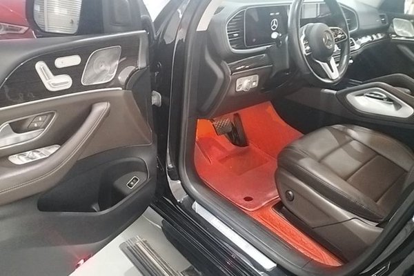 Mercedes-Benz GLE 2023, 93600 км, за 58192 USD - фото 19