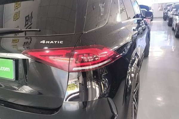 Mercedes-Benz GLE 2023, 93600 км, за 58192 USD - фото 7
