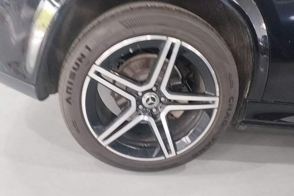 Mercedes-Benz GLE 2023, 93600 км, за 58192 USD - фото 10