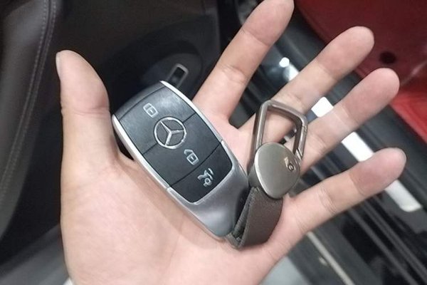 Mercedes-Benz GLE 2023, 93600 км, за 58192 USD - фото 12
