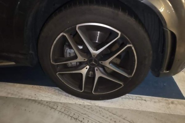 Mercedes-Benz GLE AMG 2020, 36000 км, за 60685 USD - фото 8