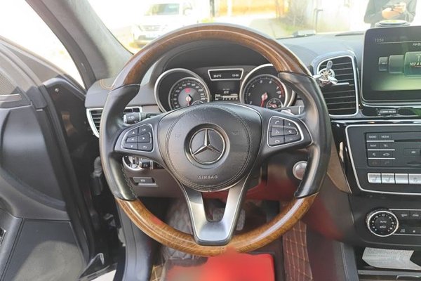 Mercedes-Benz GLS 2016, 91200 км, за 58155 USD - фото 9