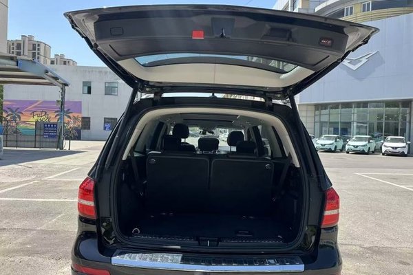 Mercedes-Benz GLS 2018, 129700 км, за 38971 USD - фото 13