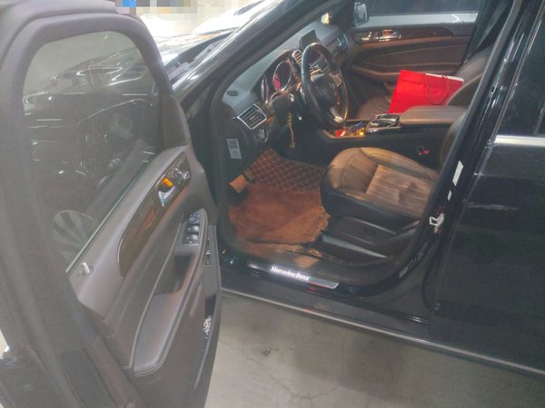 Mercedes-Benz GLS 2018, 49600 км, за 52144 USD - фото 17