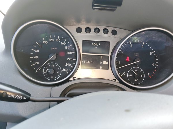Mercedes-Benz M-Class 2010 ML 300 4MATIC, 2010 года