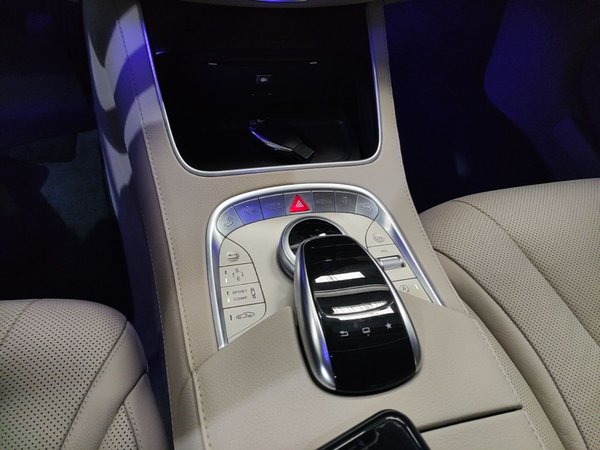 Mercedes-Benz Maybach S-Class 2015, 82600 км, за 67588 USD - фото 17