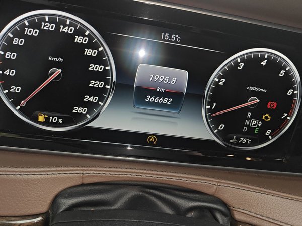 Mercedes-Benz S-Class 2014, 366700 км, за 28384 USD