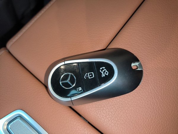 Mercedes-Benz S-Class 2023, 37900 км, за 96471 USD - фото 18