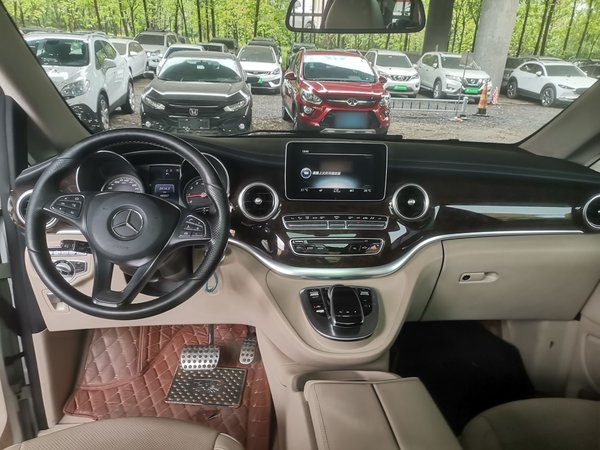 Mercedes-Benz V-Class 2016, 98600 км, за 21180 USD - фото 11