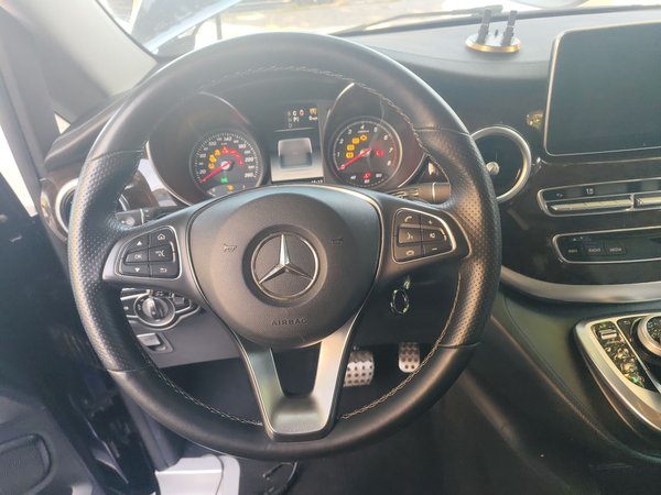 Mercedes-Benz V-Class 2017, 162100 км, за 23980 USD - фото 14