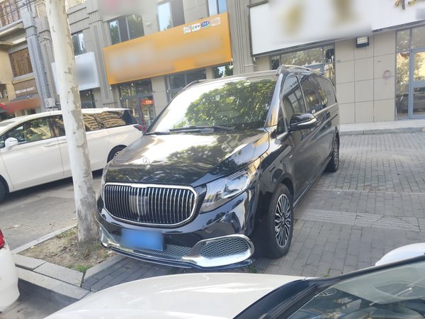 Mercedes-Benz V-Class 2017 V 260 L Prestige Extended Edition