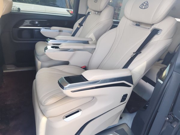 Mercedes-Benz V-Class 2017, 162100 км, за 23980 USD - фото 20