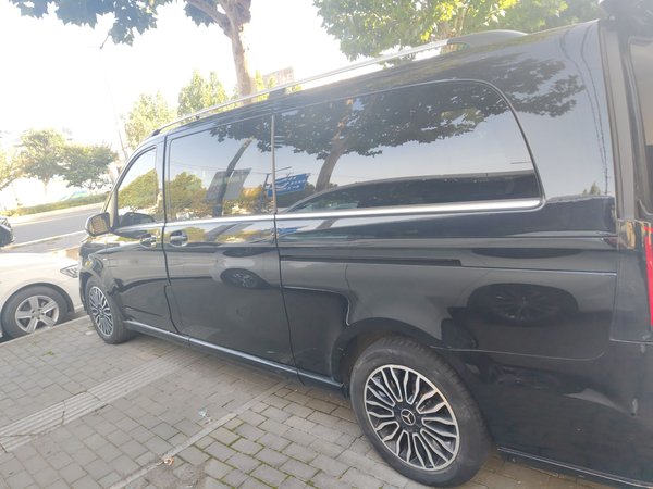 Mercedes-Benz V-Class 2017, 162100 км, за 23980 USD - фото 4