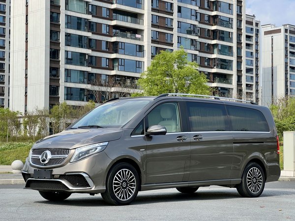Mercedes-Benz V-Class · 2017 год
